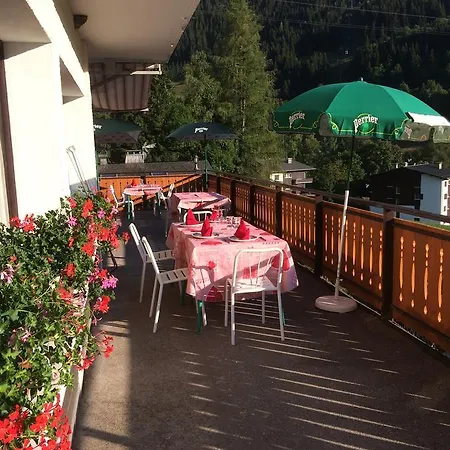 Chalet-hotel Du Borderan Hotel La Clusaz